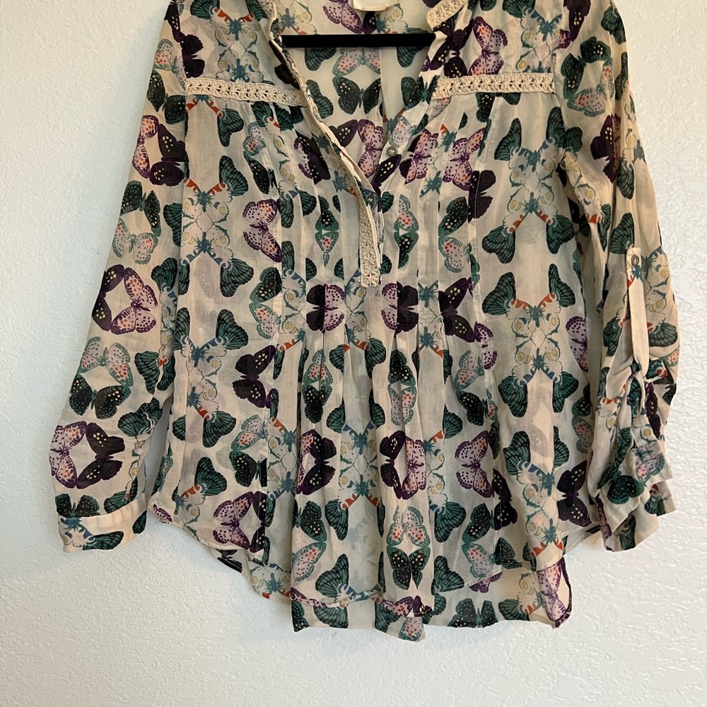 Anthropology butterfly Blouse, Like new,Size 0 - Picture 1 of 4